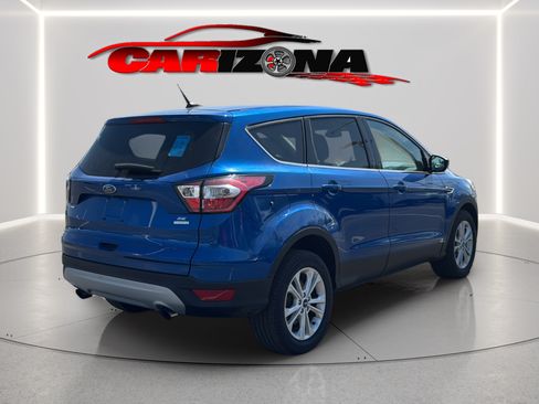 Used 2017 Ford Escape SE FWD image 6