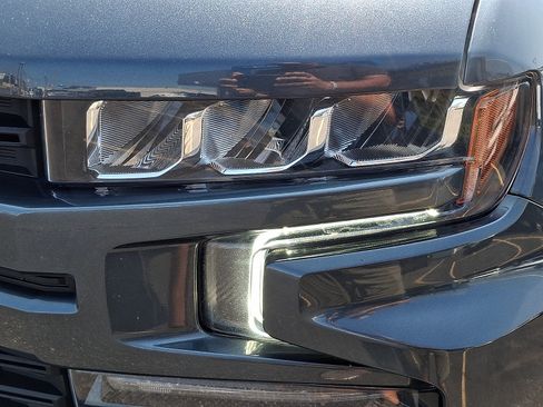 Used 2022 Chevrolet Silverado 1500 RST w/ Bed Protection Package AWD/4WD image 9