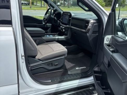 Used 2025 Ford F150 XLT w/ Equipment Group 302A MID AWD/4WD image 18