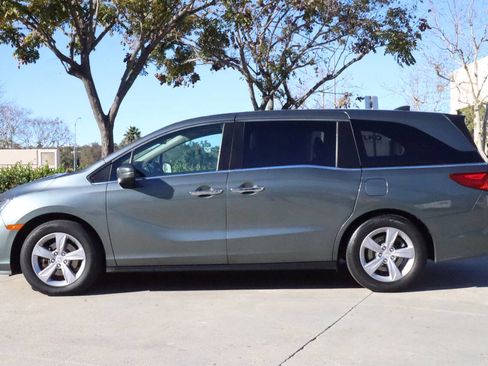 Used 2018 Honda Odyssey EX-L image 7