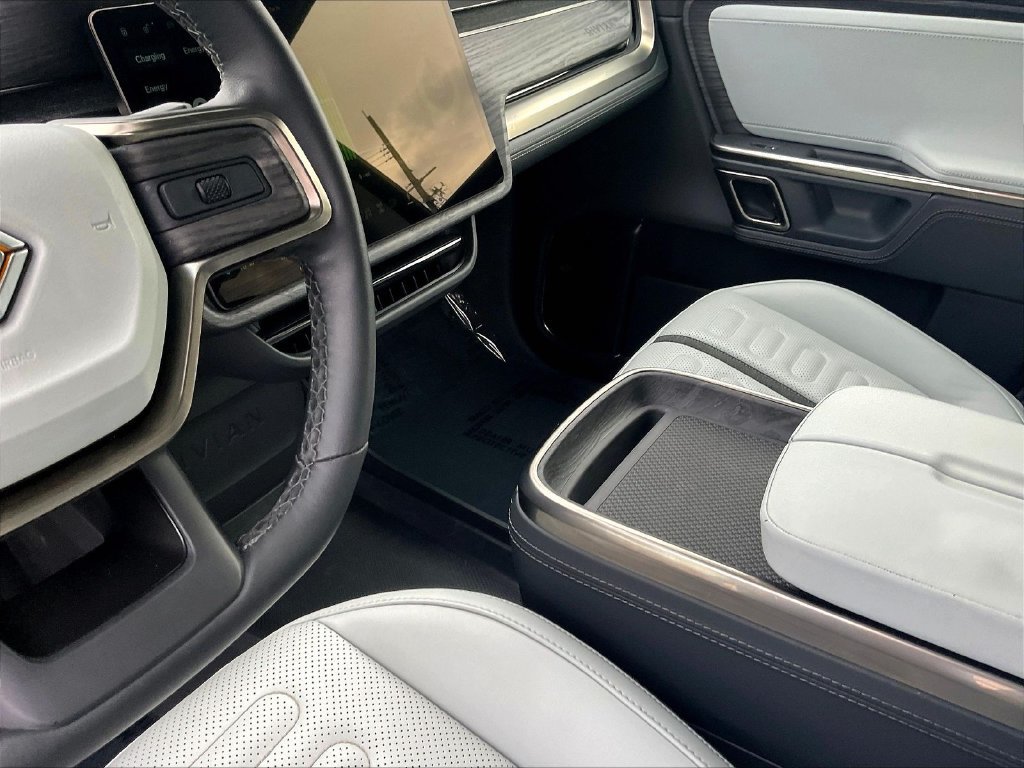 Used 2024 Rivian R1S Adventure Quad AWD/4WD image 17
