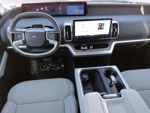 New 2025 Ford Expedition Max Platinum w/ Platinum Ultimate Package image 12