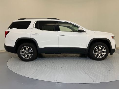 Used 2023 GMC Acadia SLE w/ Driver Convenience Package image 8