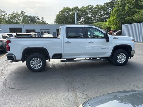 Used 2023 Chevrolet Silverado 2500 LT w/ Convenience Package AWD/4WD image 8