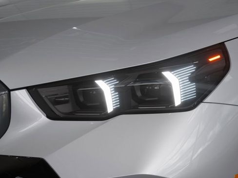 New 2026 BMW 540i xDrive w/ M Sport Package image 6