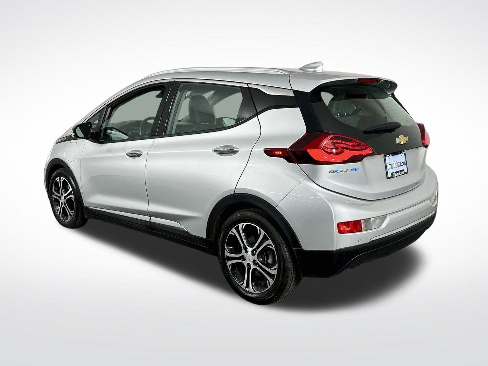 Used 2019 Chevrolet Bolt Premier w/ Infotainment Package FWD image 6