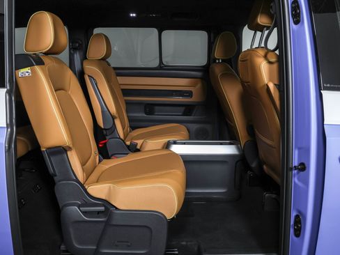 New 2025 Volkswagen ID. Buzz Pro S Plus image 41