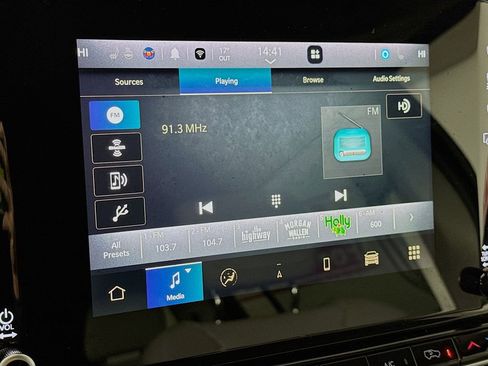 Used 2022 Jeep Wagoneer Series III w/ Flexible Seating Group image 7