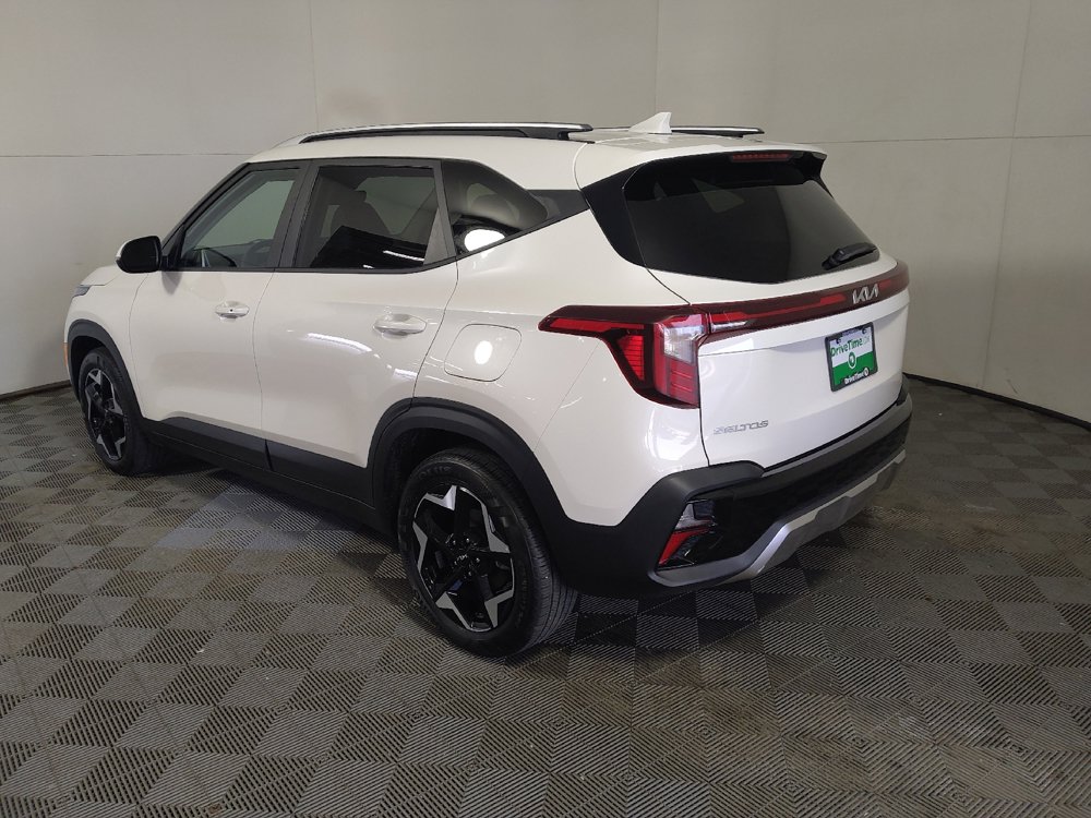 Used 2025 Kia Seltos S FWD image 3