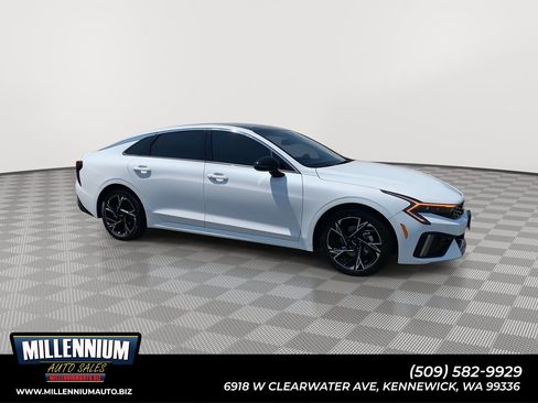 Used 2025 Kia K5 GT-Line w/ GT-Line Premium Package FWD image 1