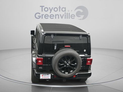 Used 2023 Jeep Wrangler Unlimited Sahara image 13