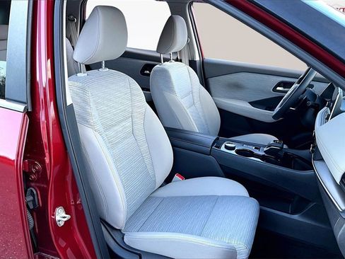 Certified 2023 Nissan Rogue SV image 26