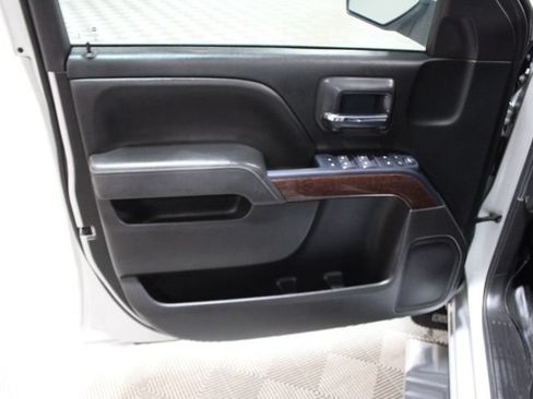 Used 2018 GMC Sierra 1500 SLE w/ SLE Value Package AWD/4WD image 13