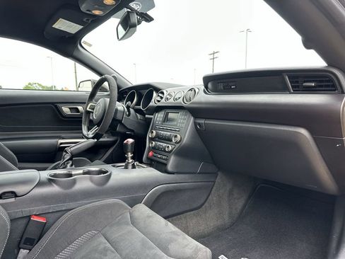 Used 2017 Ford Mustang Shelby GT350 image 13