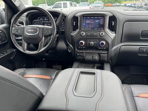 Used 2022 GMC Sierra 1500 AT4 w/ AT4 Premium Package AWD/4WD image 14