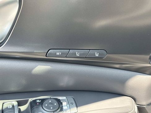 New 2026 Kia Carnival SX w/ SX Dark Edition Package FWD image 18