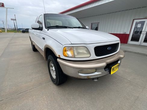 Used 1997 Ford F150 Lariat AWD/4WD image 2