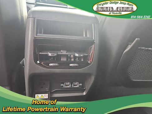 New 2025 Jeep Grand Cherokee Laredo X w/ Luxury Tech Group I image 27