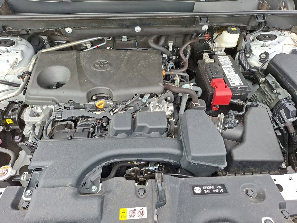 Used 2022 Toyota RAV4 LE FWD image 33