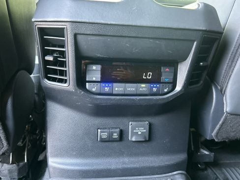 Used 2026 Toyota Sequoia Platinum AWD/4WD image 21