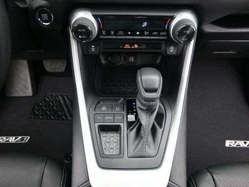 Used 2025 Toyota RAV4 XLE w/ Convenience Package image 8