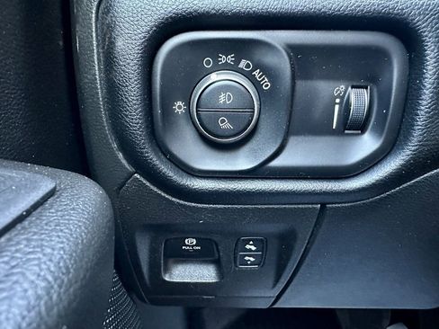 Used 2022 RAM 1500 Lone Star image 17