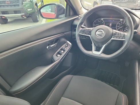 Used 2023 Nissan Sentra SR w/ Electronics Package FWD image 17