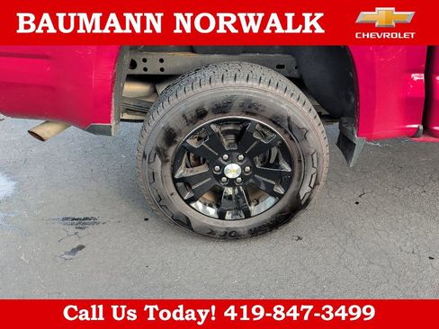 Used 2019 Chevrolet Colorado LT w/ LT Convenience Package AWD/4WD image 14