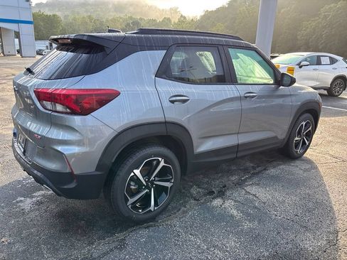 Used 2023 Chevrolet TrailBlazer RS w/ Convenience Package FWD image 5