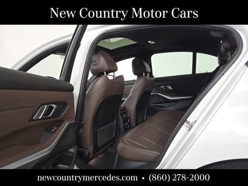 Used 2020 BMW 330i xDrive Sedan w/ Premium Package AWD/4WD image 16