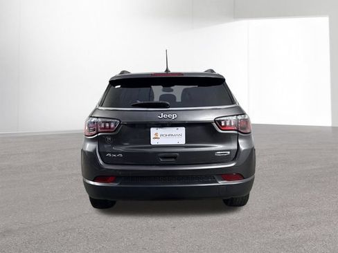 Used 2023 Jeep Compass Latitude w/ Sun and Sound Group AWD/4WD image 32