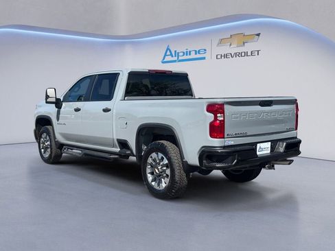 Used 2025 Chevrolet Silverado 2500 Custom w/ Custom Value Package AWD/4WD image 3