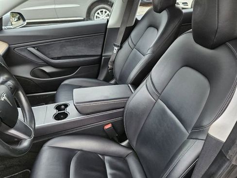 Used 2018 Tesla Model 3 Mid Range image 13