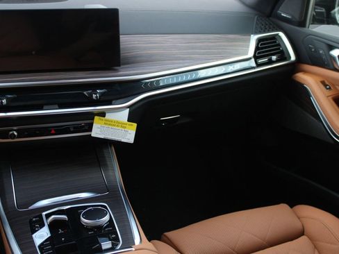 New 2026 BMW X5 xDrive50e image 27