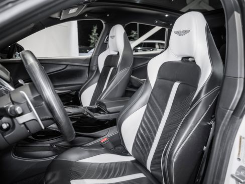 Used 2023 Aston Martin DBX 707 image 12