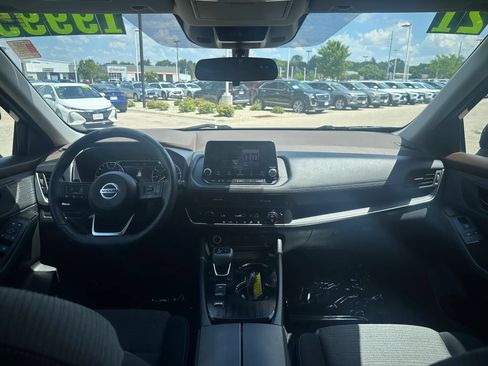 Used 2021 Nissan Rogue S FWD image 14