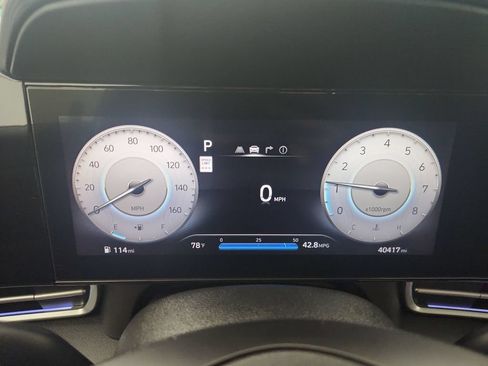 Used 2025 Hyundai Elantra Limited FWD image 24