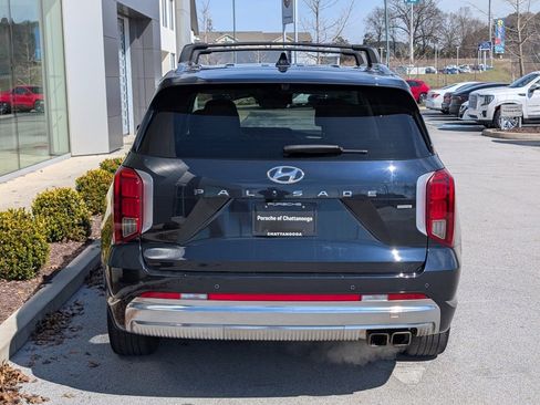 Used 2023 Hyundai Palisade Calligraphy image 7