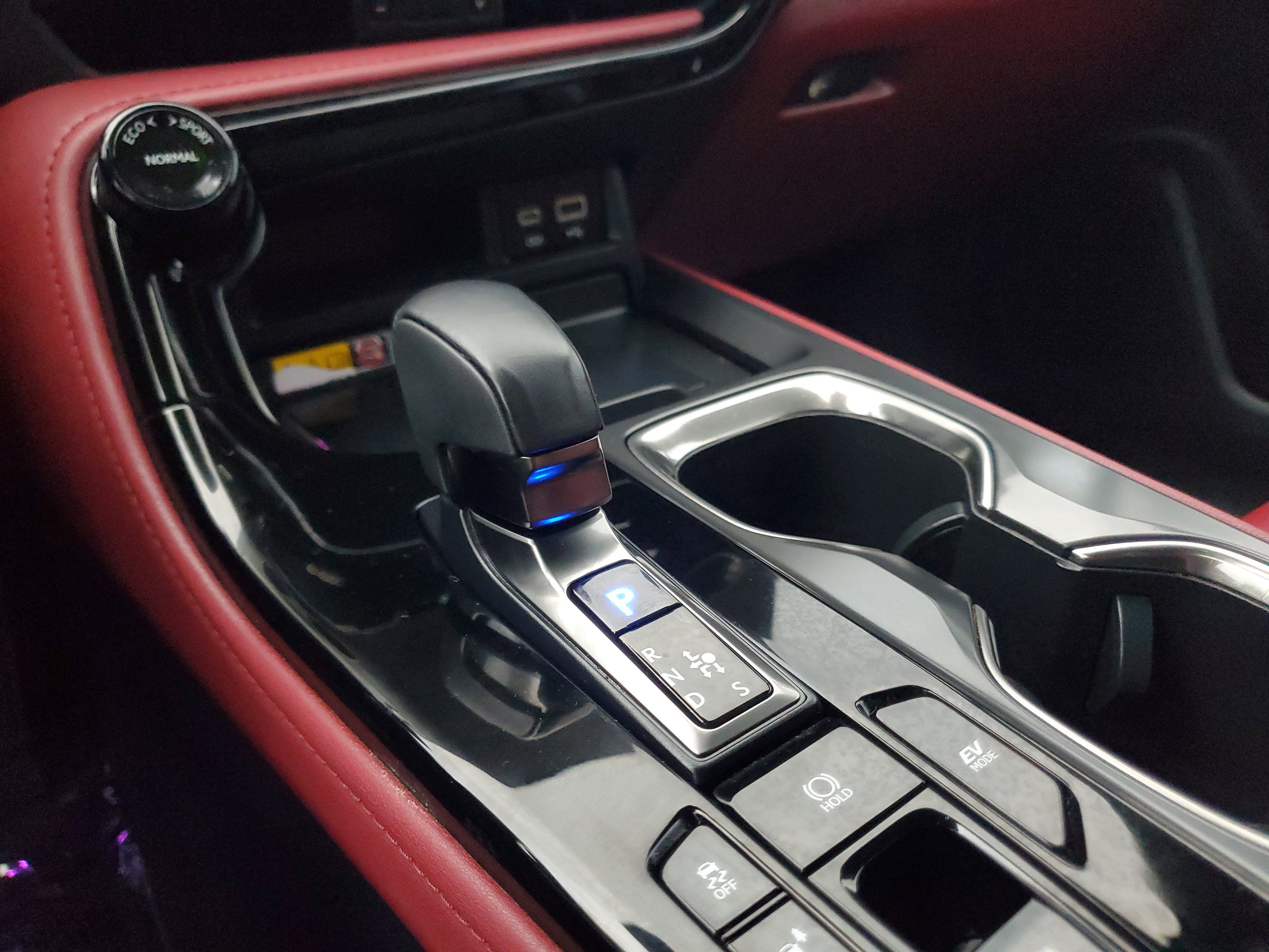 Used 2025 Lexus NX 350h AWD w/ Accessory Package (Z2) image 32