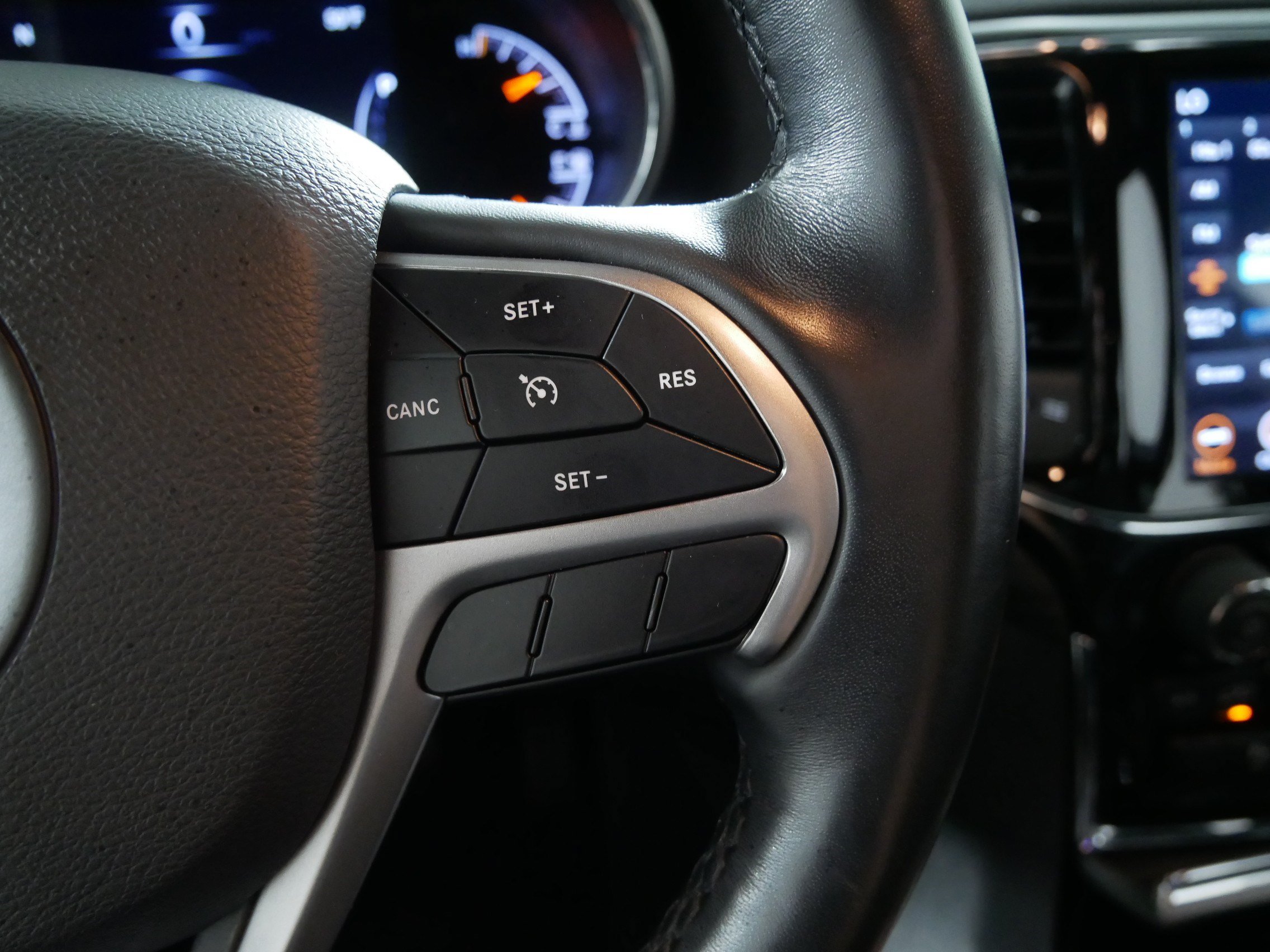 Used 2021 Jeep Grand Cherokee Laredo X AWD/4WD image 28