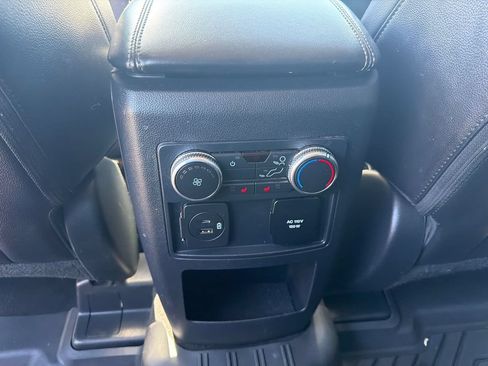 Used 2021 Ford Explorer Limited w/ Equipment Group 301A AWD/4WD image 12