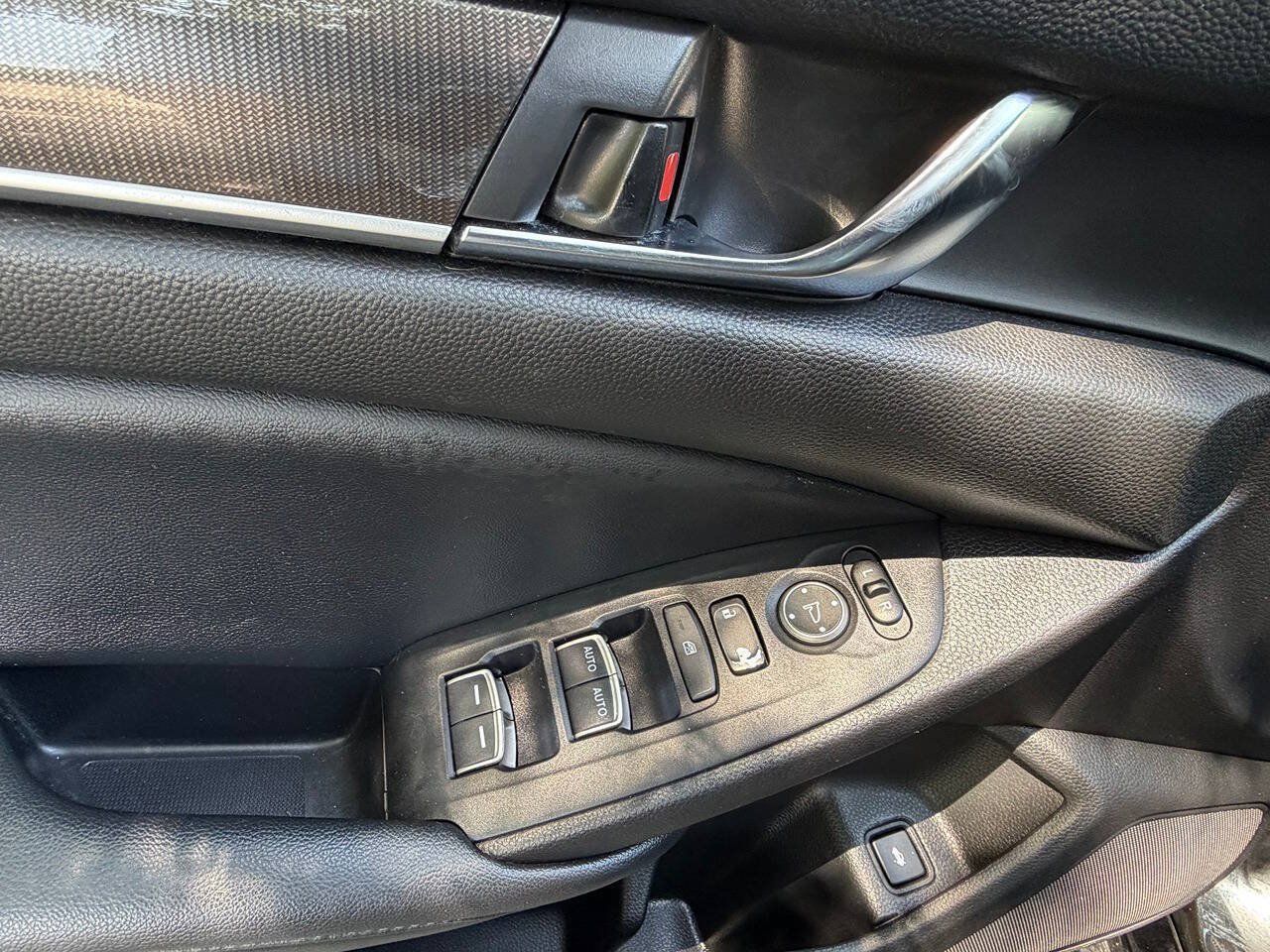 Used 2022 Honda Accord Sport image 24