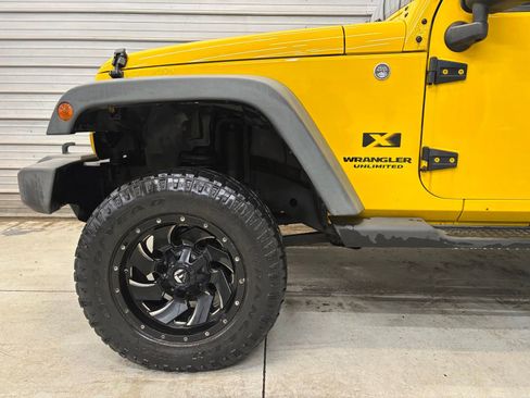 Used 2008 Jeep Wrangler Unlimited X AWD/4WD image 4