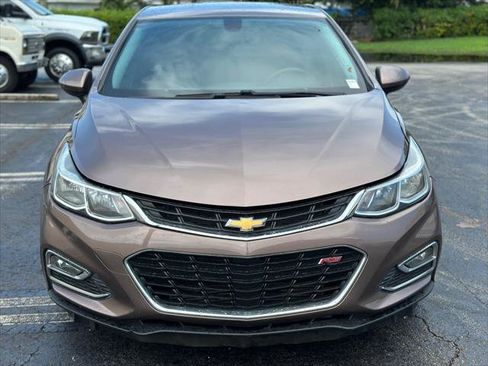 Used 2019 Chevrolet Cruze LS w/ LS Convenience Package FWD image 3