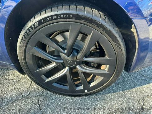 Used 2022 Tesla Model S Plaid image 19