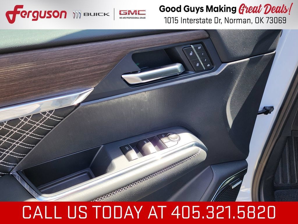 New 2026 GMC Acadia Denali w/ Super Cruise Package FWD image 14