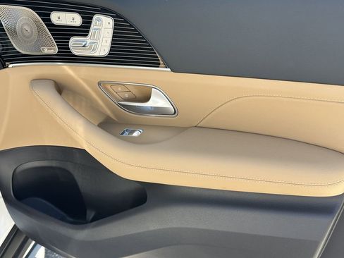 New 2026 Mercedes-Benz GLS 450 4MATIC image 16