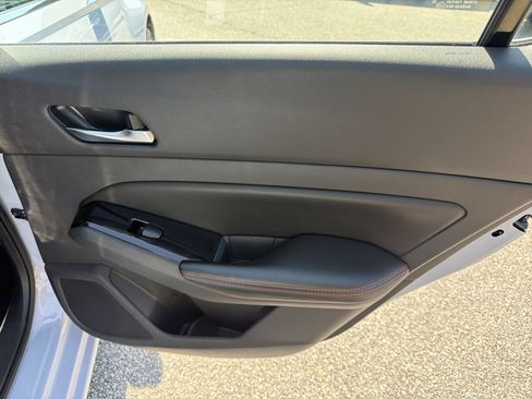 Used 2025 Nissan Altima 2.5 SR FWD image 26