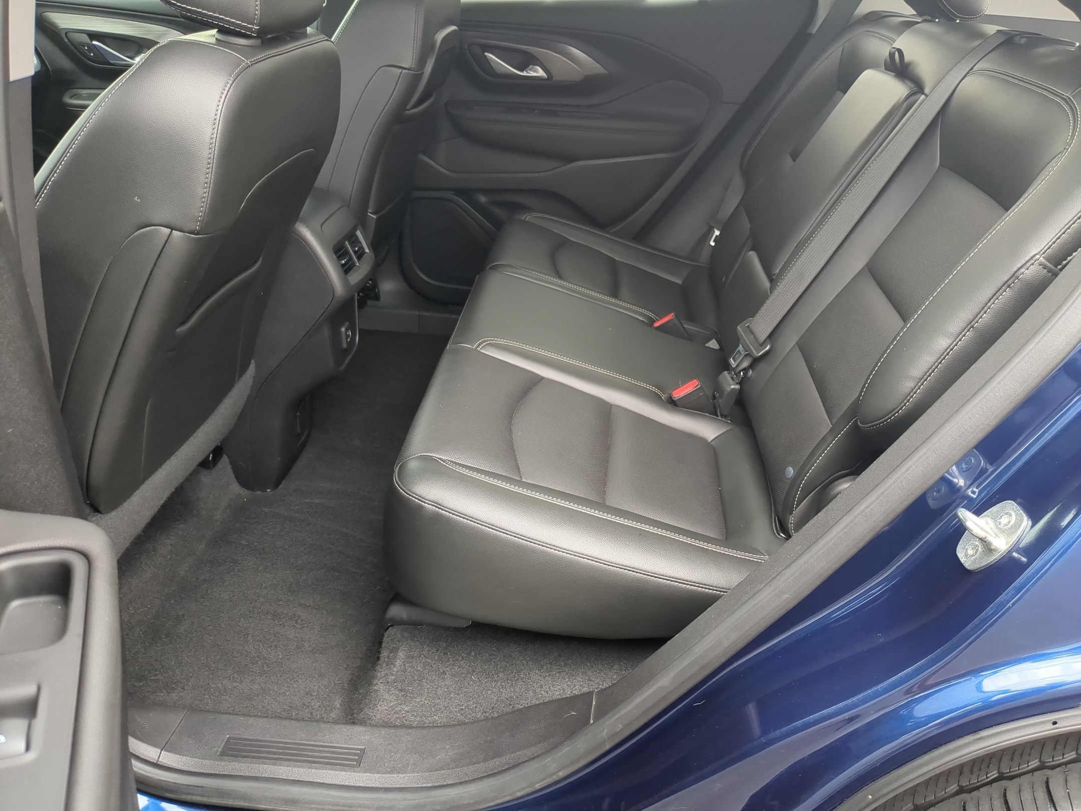 Certified 2022 GMC Terrain SLT FWD image 21