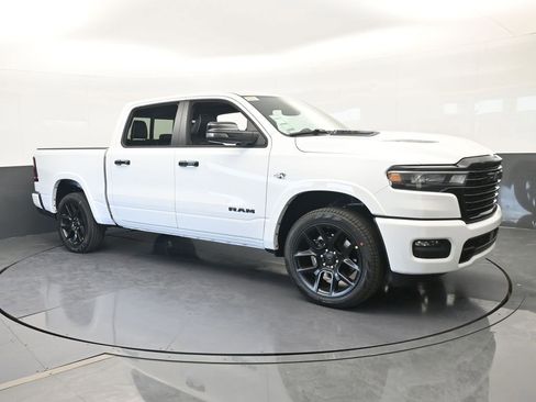New 2026 RAM 1500 Laramie AWD/4WD image 8